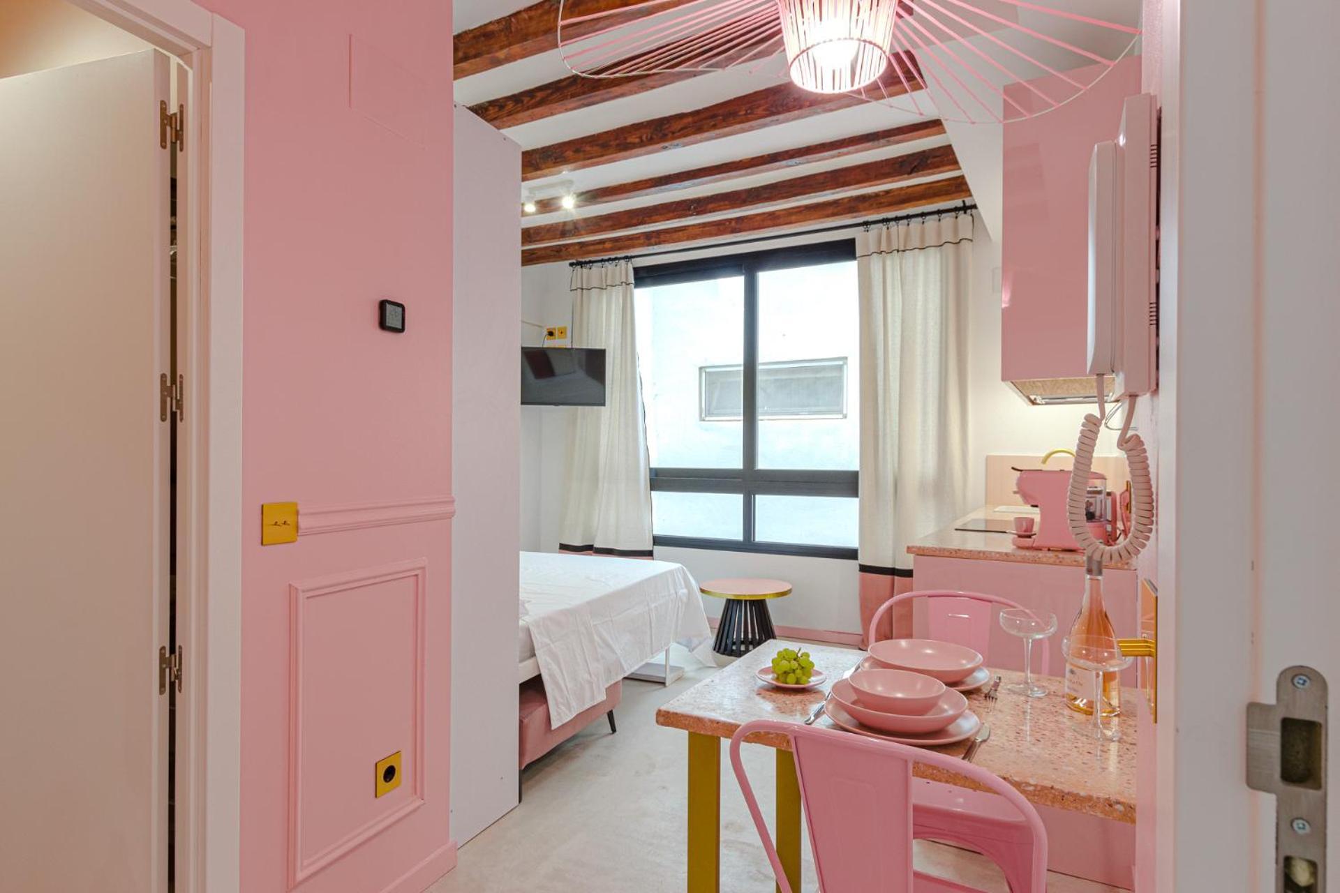 Glamorous Pink Studio In City Center Alicante Ngoại thất bức ảnh
