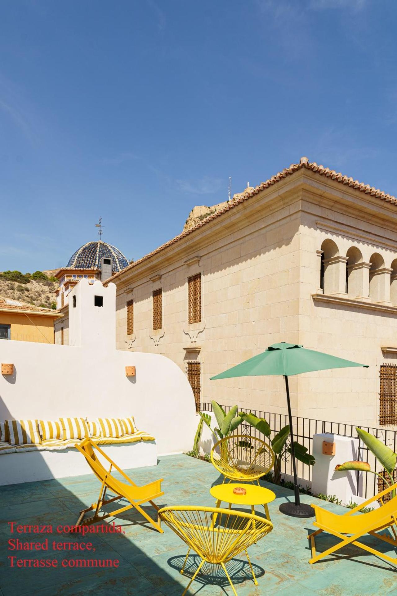 Glamorous Pink Studio In City Center Alicante Ngoại thất bức ảnh
